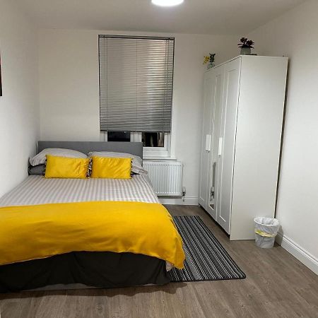 2 Bedroom Apartment London Exterior photo