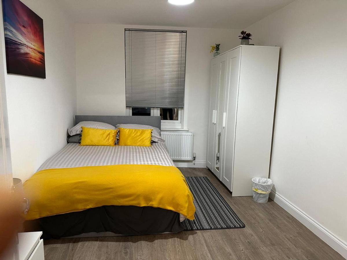 2 Bedroom Apartment London Exterior photo
