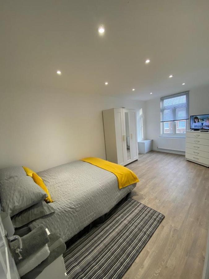 2 Bedroom Apartment London Exterior photo
